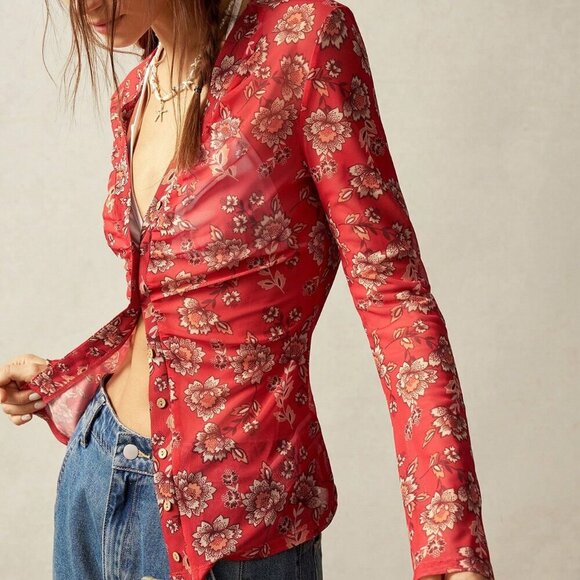 Red Casual Women's Boho Lace V-Neck Flared Sleeve Blouse - Picture 6 of 8